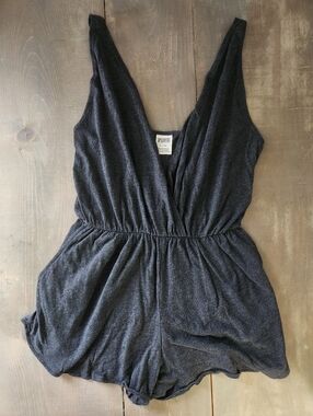Victoria’s Secret PINK Crossover Romper Grey - Size Medium